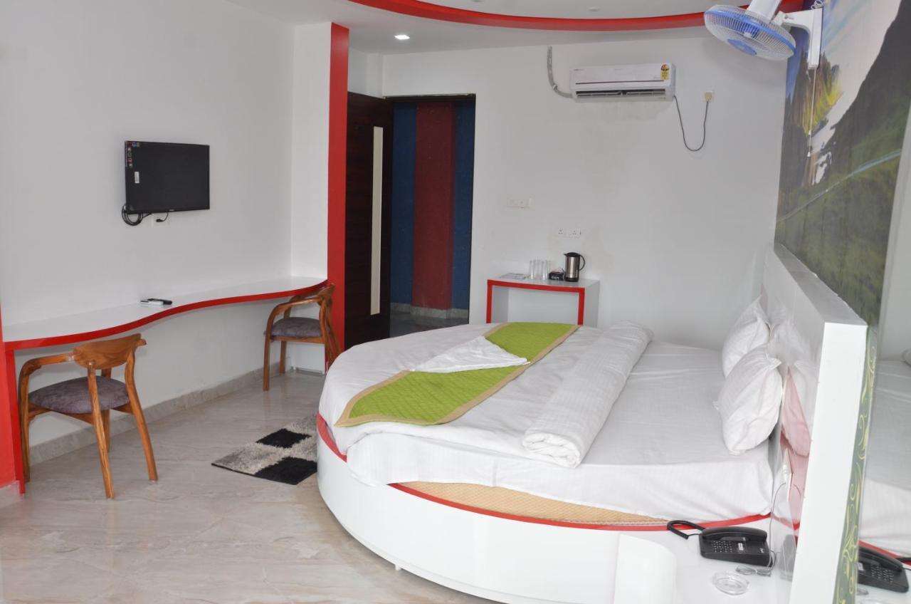 Hotel Blue Bell Raiwala ภายนอก รูปภาพ